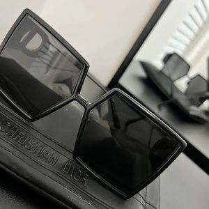 Christian DIOR women over sized sunglasses